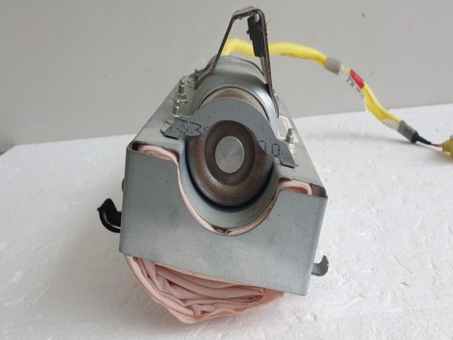 bontott TOYOTA YARIS Utasoldali Légzsák