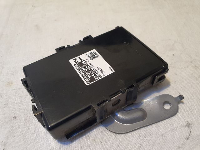 bontott TOYOTA YARIS Üzemanyag Befecskendező Vezérlő