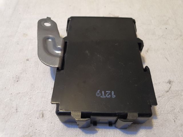 bontott TOYOTA YARIS Üzemanyag Befecskendező Vezérlő