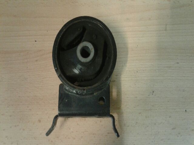 bontott TOYOTA YARIS Váltó Tartó Bak (Pozíciófüggetlen)