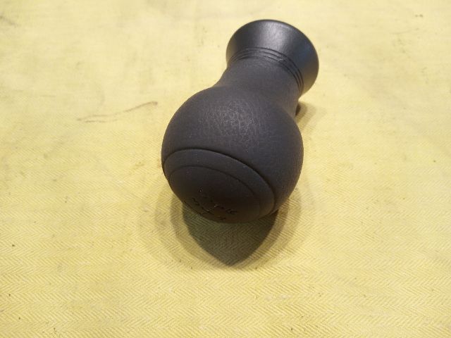 bontott TOYOTA YARIS Váltógomb