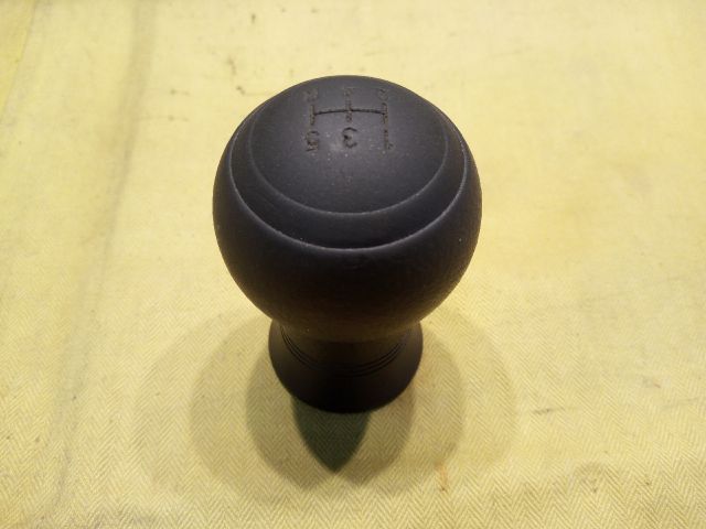 bontott TOYOTA YARIS Váltógomb