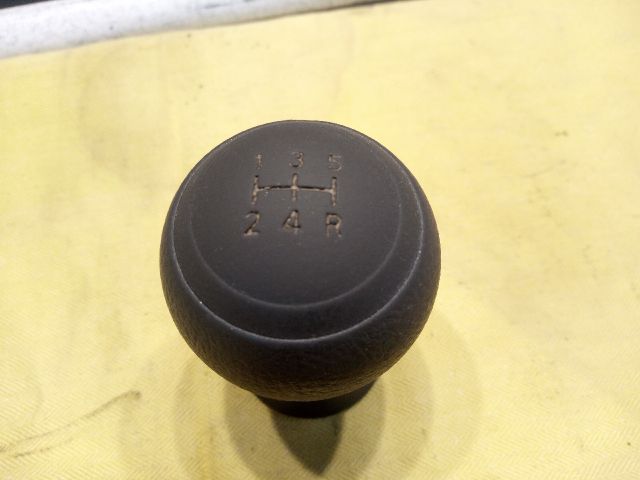 bontott TOYOTA YARIS Váltógomb