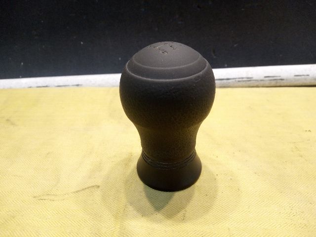 bontott TOYOTA YARIS Váltógomb