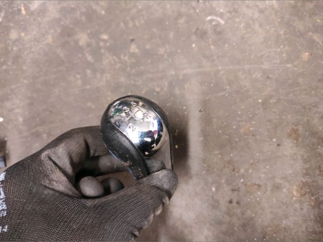 bontott TOYOTA YARIS Váltógomb