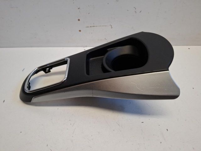 bontott TOYOTA YARIS Váltókar Keret