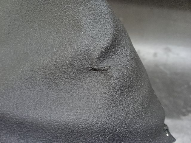 bontott TOYOTA YARIS Váltószoknya