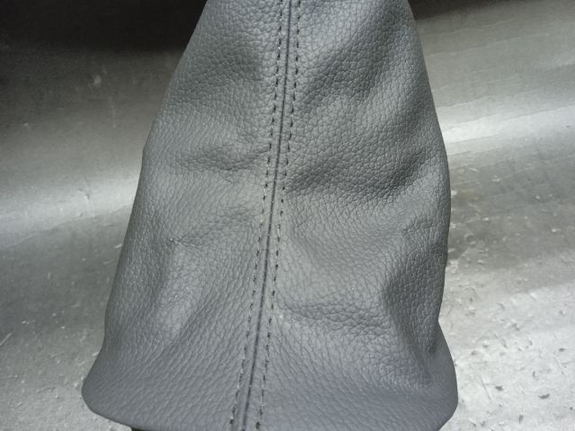 bontott TOYOTA YARIS Váltószoknya