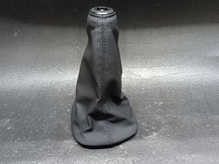 bontott TOYOTA YARIS Váltószoknya