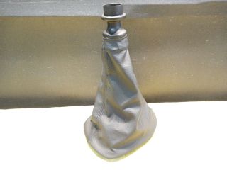 bontott TOYOTA YARIS Váltószoknya