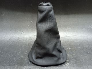 bontott TOYOTA YARIS Váltószoknya