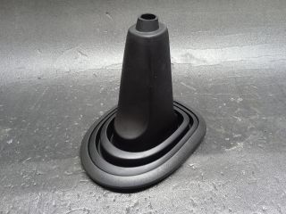 bontott TOYOTA YARIS Váltószoknya