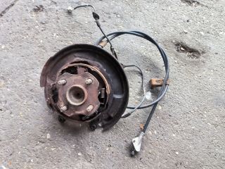 bontott TOYOTA YARIS VERSO Bal hátsó Kerékagy