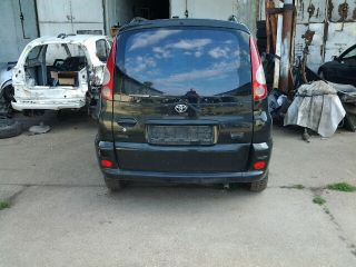 bontott TOYOTA YARIS VERSO Bal hátsó Rugó