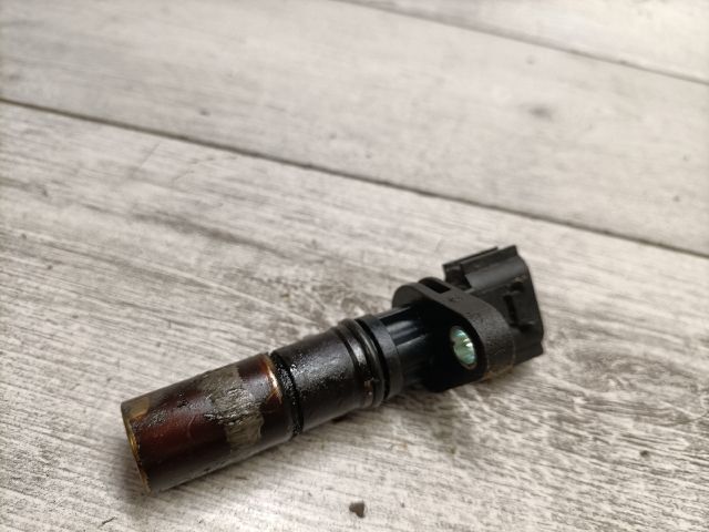 bontott TOYOTA YARIS VERSO Főtengely Fordulatszám Jeladó