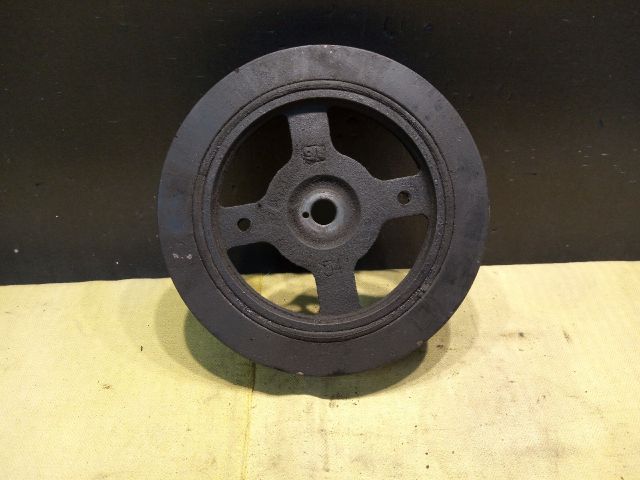 bontott TOYOTA YARIS VERSO Főtengely Szíjtárcsa