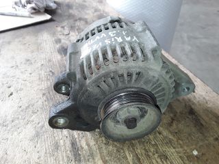 bontott TOYOTA YARIS VERSO Generátor