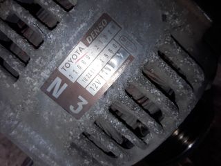 bontott TOYOTA YARIS VERSO Generátor