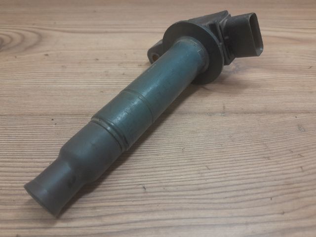 bontott TOYOTA YARIS VERSO Gyújtótrafó