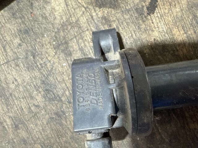 bontott TOYOTA YARIS VERSO Gyújtótrafó