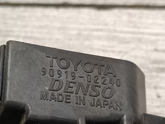 bontott TOYOTA YARIS VERSO Gyújtótrafó