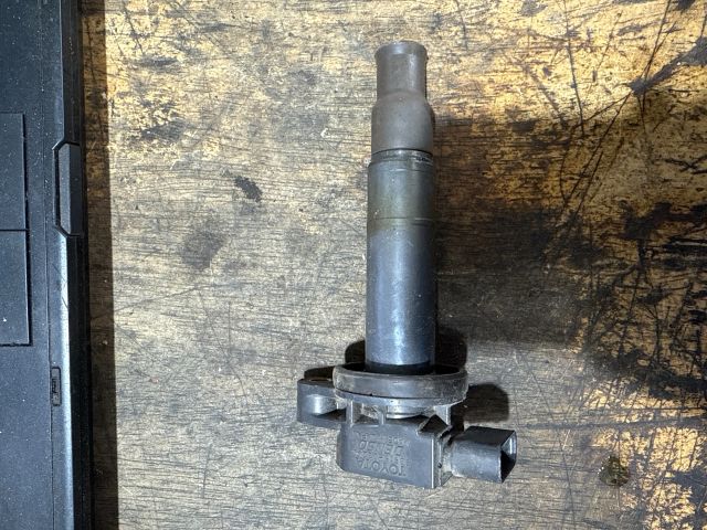 bontott TOYOTA YARIS VERSO Gyújtótrafó