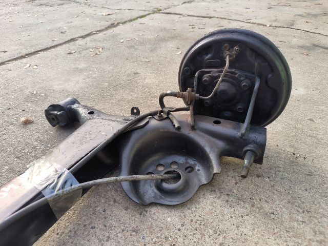 bontott TOYOTA YARIS VERSO Hátsó Híd (Dobfékes)