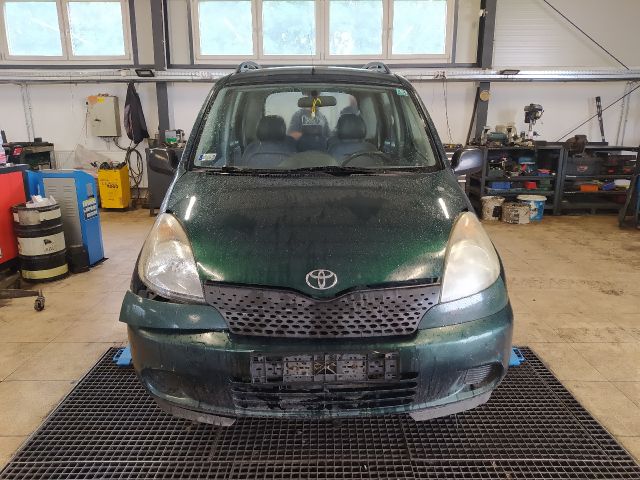 bontott TOYOTA YARIS VERSO Homlokfal (Üres lemez)