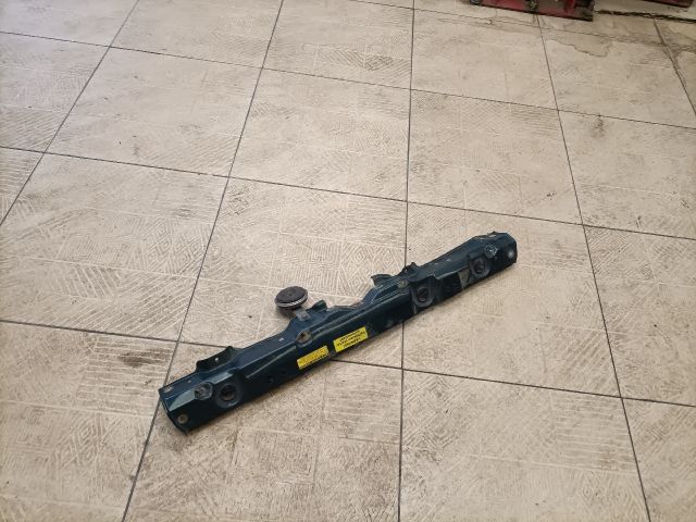 bontott TOYOTA YARIS VERSO Homlokfal (Üres lemez)