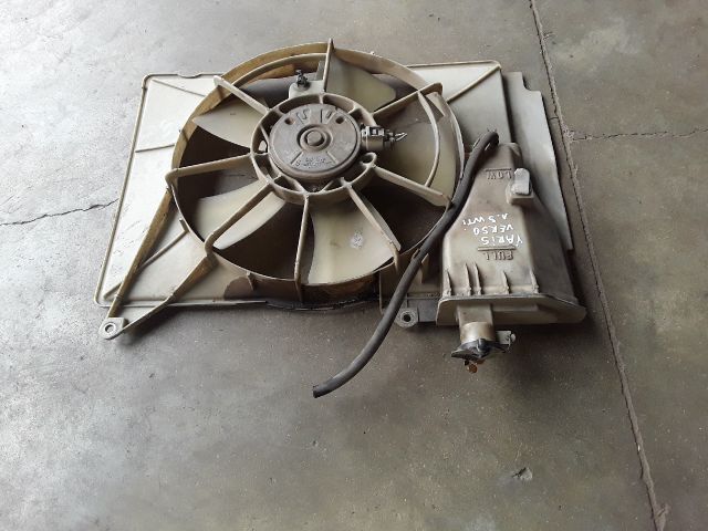 bontott TOYOTA YARIS VERSO Hűtőventilátor