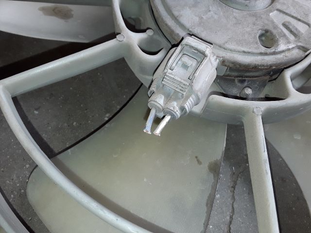 bontott TOYOTA YARIS VERSO Hűtőventilátor