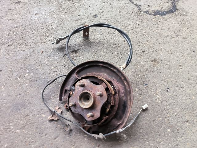 bontott TOYOTA YARIS VERSO Jobb hátsó Kerékagy