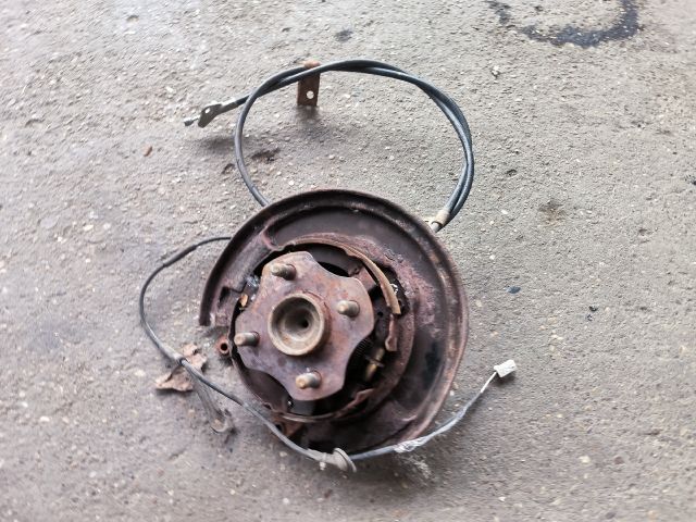 bontott TOYOTA YARIS VERSO Jobb hátsó Kerékagy