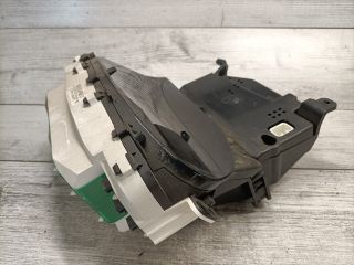 bontott TOYOTA YARIS VERSO Kilométeróra