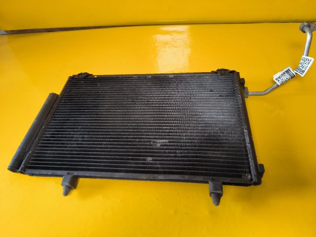 bontott TOYOTA YARIS VERSO Klímahűtő Radiátor