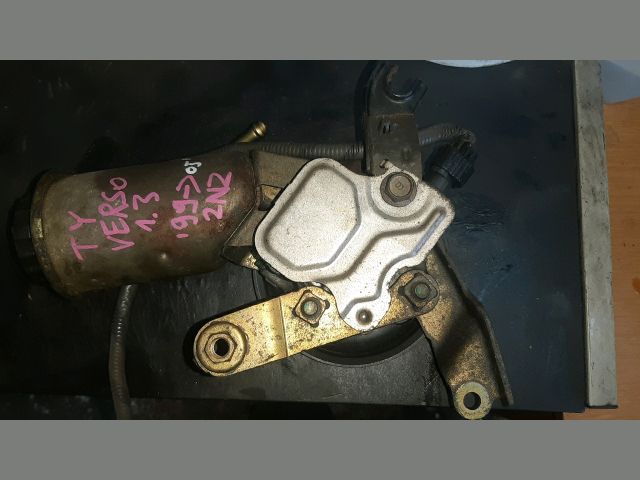 bontott TOYOTA YARIS VERSO Kormányszervó Motor (Hidraulikus)