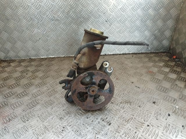 bontott TOYOTA YARIS VERSO Kormányszervó Motor (Hidraulikus)