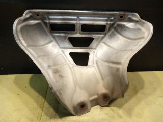 bontott TOYOTA YARIS VERSO Leömlő Hővédő Lemez