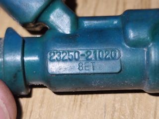 bontott TOYOTA YARIS VERSO Porlasztó (1 db)