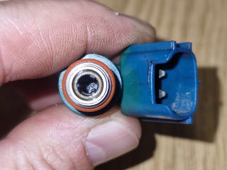 bontott TOYOTA YARIS VERSO Porlasztó (1 db)