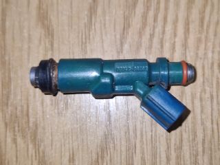 bontott TOYOTA YARIS VERSO Porlasztó (1 db)