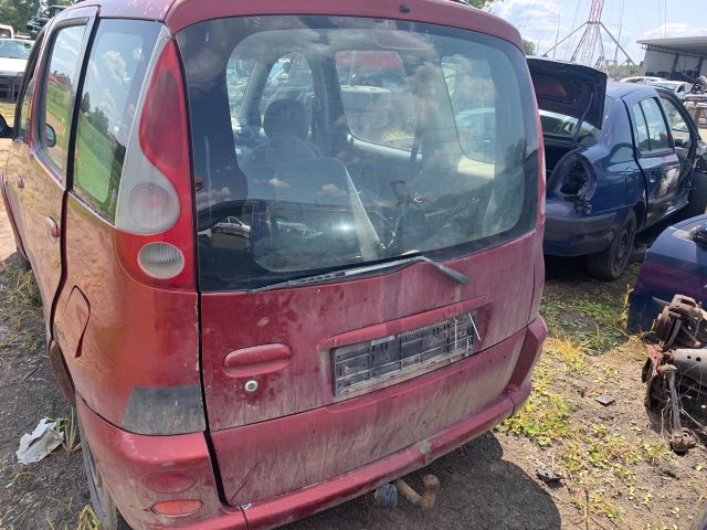 bontott TOYOTA YARIS VERSO Üzemanyag Szivattyú