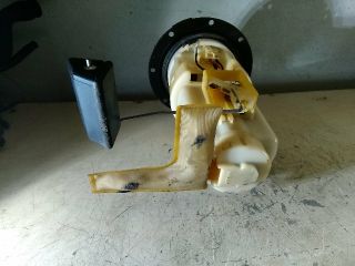 bontott TOYOTA YARIS VERSO Üzemanyag Szivattyú