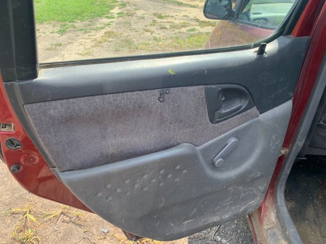 bontott TOYOTA YARIS VERSO Üzemanyag Szivattyú