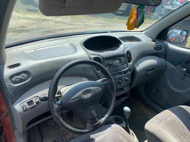 bontott TOYOTA YARIS VERSO Üzemanyag Szivattyú