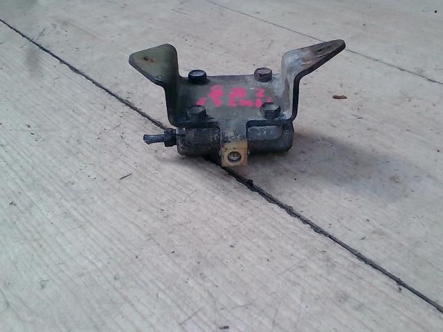 bontott TOYOTA YARIS VERSO Fékerőszabályzó