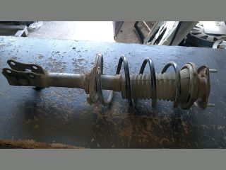 bontott TOYOTA YARIS VERSO Jobb első Gólyaláb (Lengécsillapító, Rugó)