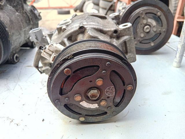 bontott TOYOTA YARIS VERSO Klímakompresszor