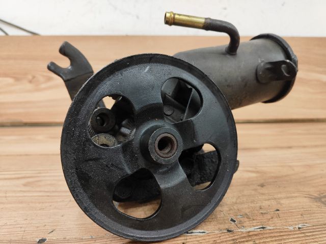 bontott TOYOTA YARIS VERSO Kormányszervó Motor (Hidraulikus)