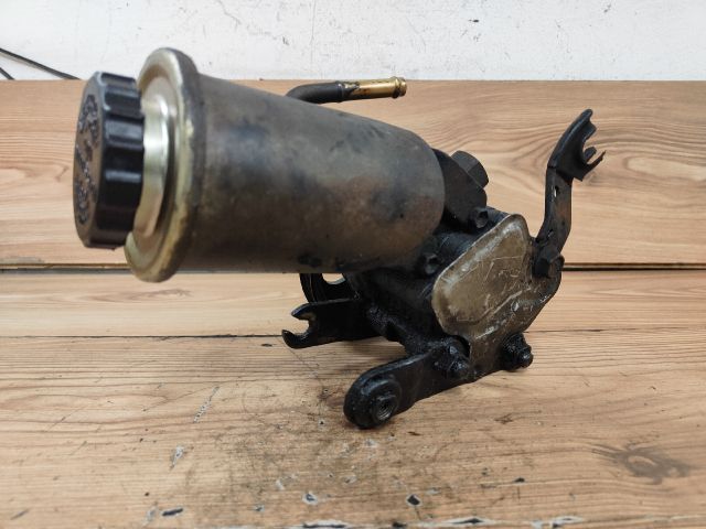 bontott TOYOTA YARIS VERSO Kormányszervó Motor (Hidraulikus)